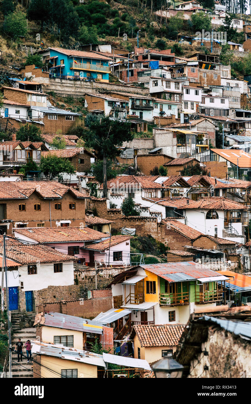 Paesaggio di una zona residenziale in Cusco, Perù. Foto Stock