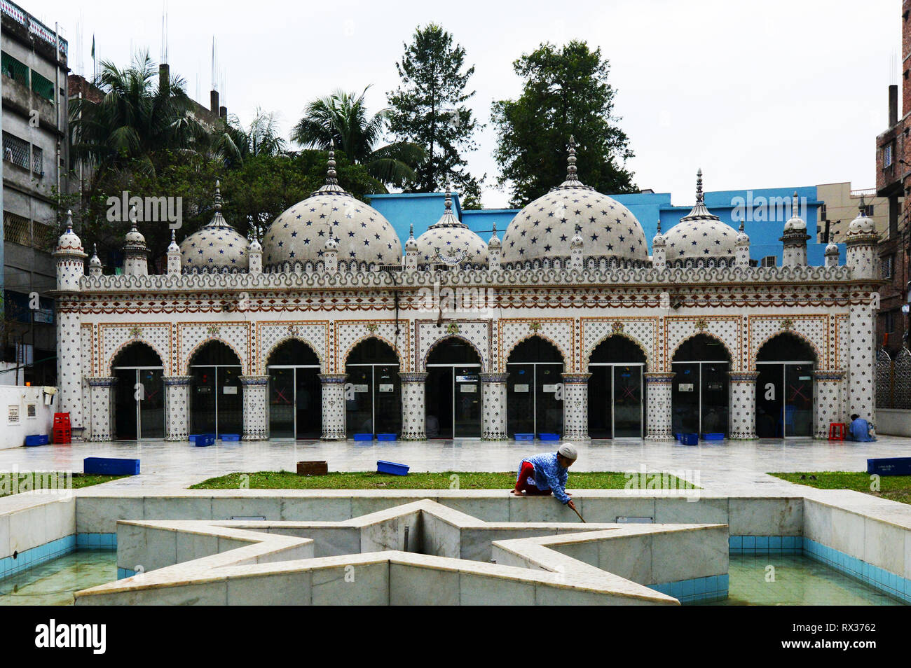 La splendida moschea di Star in Armanitola, Dhaka, Bangladesh. Foto Stock