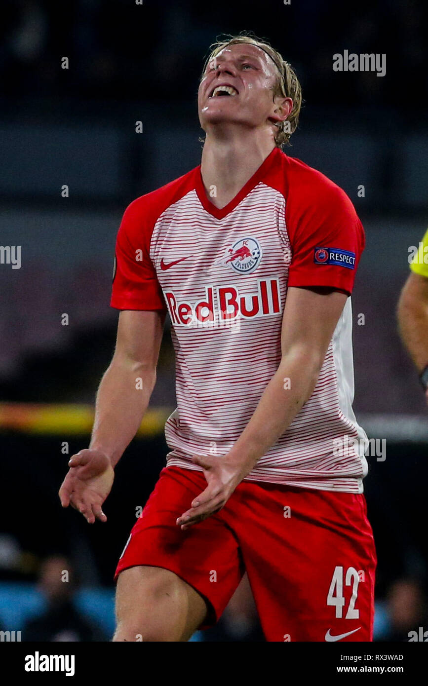 Napoli, Italia. 07Th Mar, 2019. Stadio San Paolo Europa League football match SSC Napoli - Red Bull Salisburgo in immagini Xaver Schlager centrocampista della Red Bull Salisburgo, il punteggio finale è 3-0 di SSC Napoli Credito: Antonio Balasco/Pacific Press/Alamy Live News Foto Stock