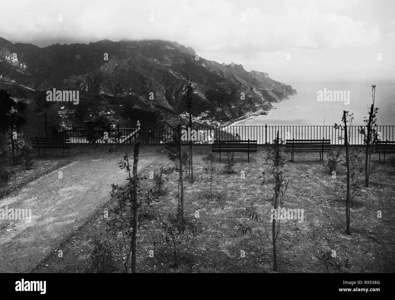 L'Italia, campania, Ravello, panora, principessa di piemonte piattaforma di osservazione, 1930 Foto Stock