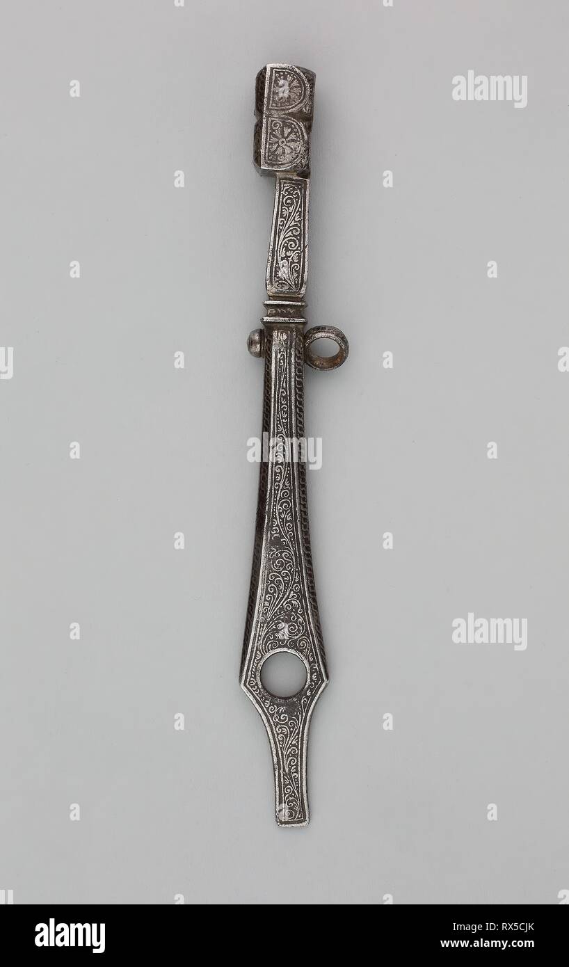 Combinati Wheel-Lock chiave e Turnscrew. Tedesco, Sassonia. Data: 1550-1600. Dimensioni: L. 21,6 cm (8 1/2 in.). Il ferro da stiro. Origine: Sassonia. Museo: Chicago Art Institute. Foto Stock