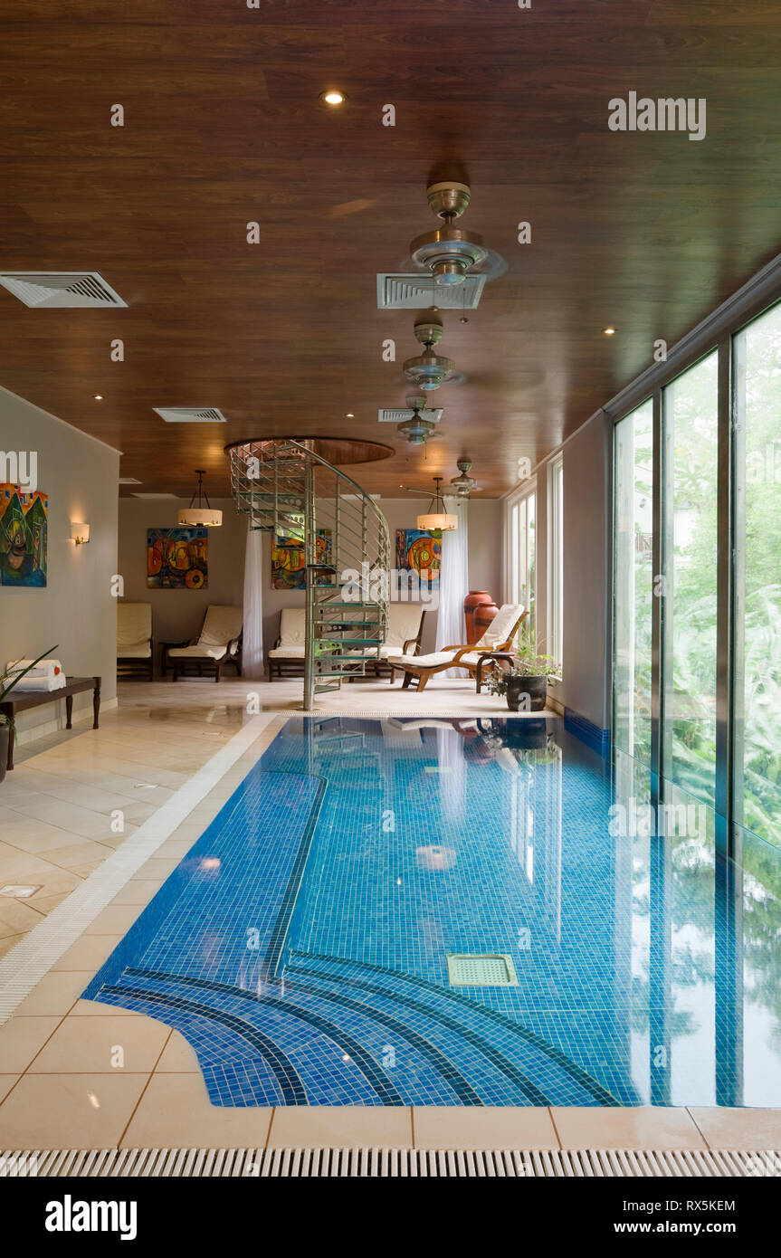 Piscina nel resort Foto Stock