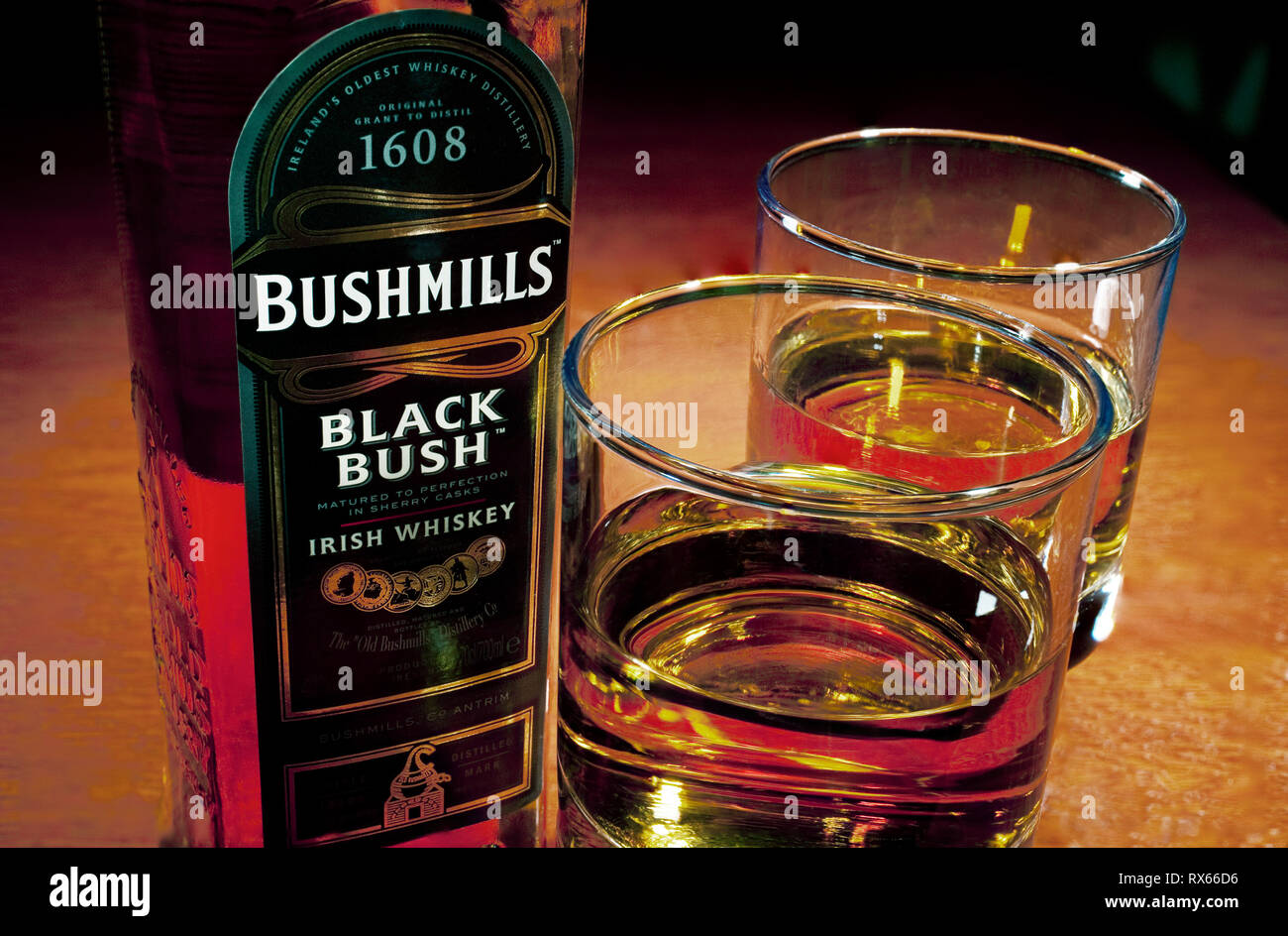 Boccola nera whiskey , realizzata da Bushmills in Antrim Irlanda del Nord Foto Stock
