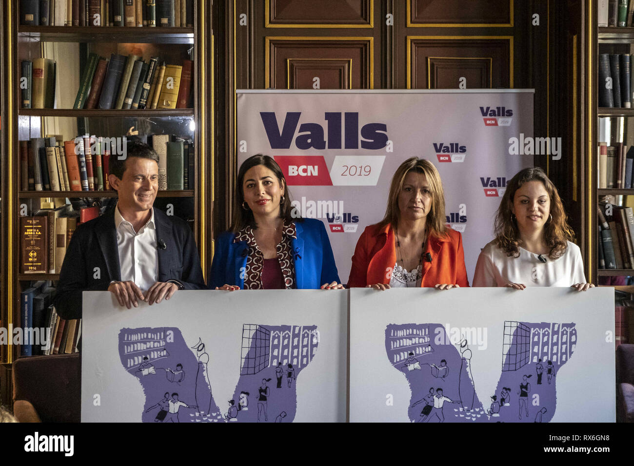 Barcellona, in Catalogna, Spagna. 8 Mar, 2019. (L-R) Manuel Valls, candidato per il consiglio della città di Barcellona, Maria Luz Guilarte, deputato nel Parlamento di Catalogna; Eva Parera, avvocato ed ex-senatore e NoemÃ- MartÃ-n, una tecnica superiore nell educazione dei bambini sono visti durante la presentazione.Manuel Valls, candidato per il consiglio della città di Barcellona, ha presentato tre nuove aggiunte alla sua candidatura elettorale Vallsbcn2019. Credito: Paco Freire SOPA/images/ZUMA filo/Alamy Live News Foto Stock