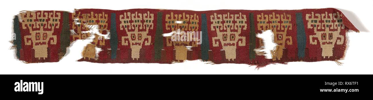 Frammento (Band). Nazca-Wari; probabilmente costa Sud, Perù. Data: 700 AD-900 Annuncio. Dimensioni: 42,6 x 7,0 cm (16 3/4 x 2 3/4 in.). Fessura di tappezzeria. Origine: Perù. Museo: Chicago Art Institute. Foto Stock Frammento (Band). Nazca-Wari; probabilmente costa Sud, Perù. Data: 700 AD-900 Annuncio. Dimensioni: 42,6 x 7,0 cm (16 3/4 x 2 3/4 in.). Fessura di tappezzeria. Origine: Perù. Museo: Chicago Art Institute. Foto Stock