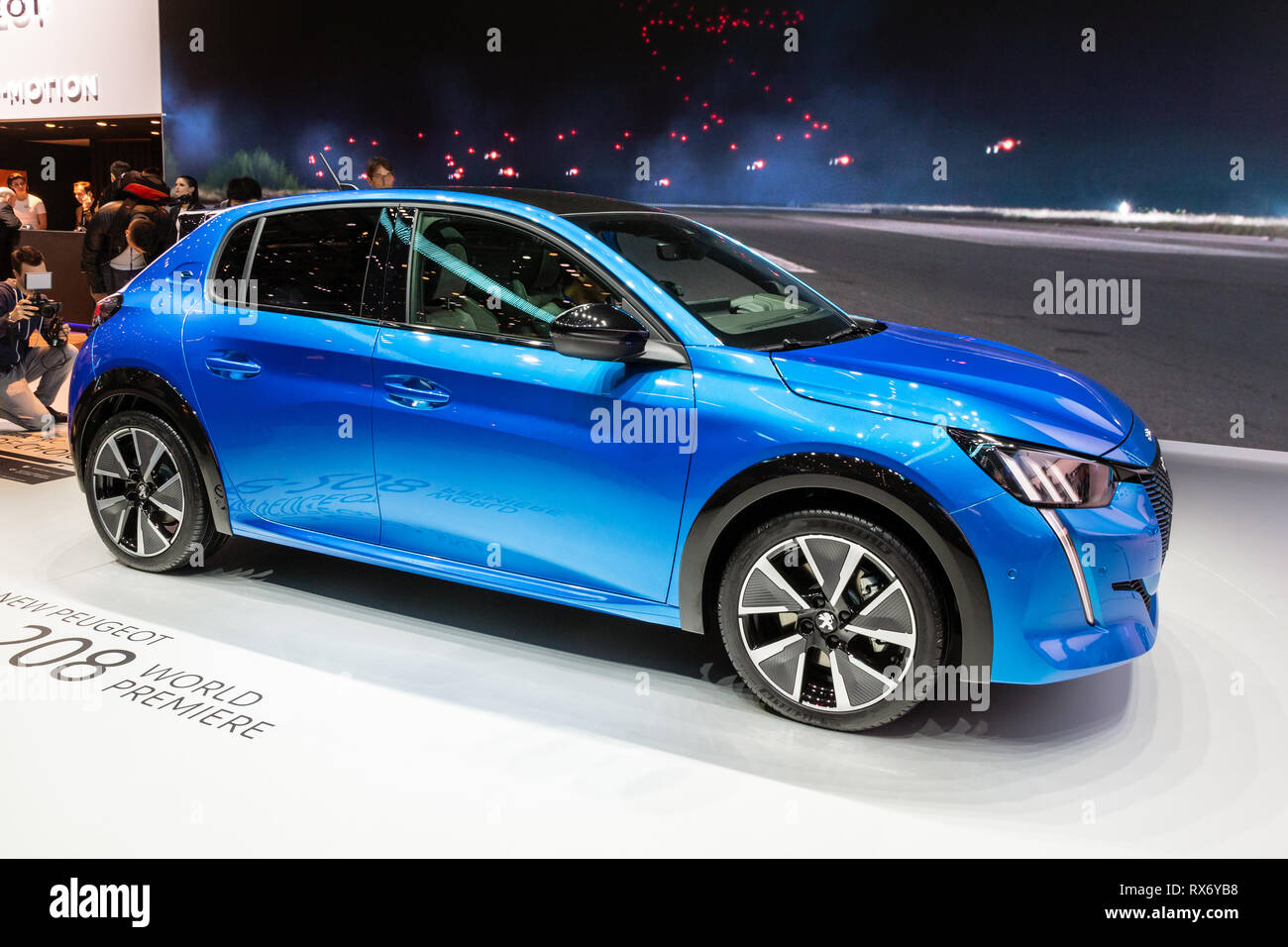 Ginevra, Svizzera - Marzo 5, 2019: Elettrico Peugeot e-208 reveiled auto all'ottantanovesimo Geneva International Motor Show. Foto Stock