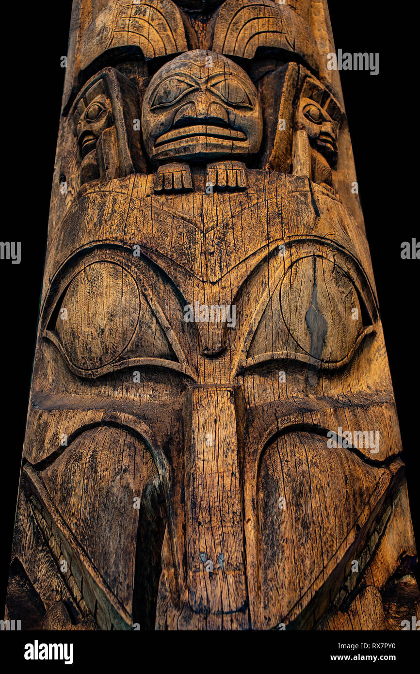 Totem presso il Museo di Storia ad Ottawa in Canada Foto Stock