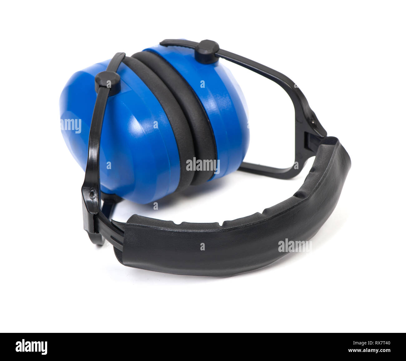 Protezione udito blue cuffie antirumore, le attrezzature di protezione  individuale, di attrezzature di sicurezza isolati su sfondo bianco Foto  stock - Alamy