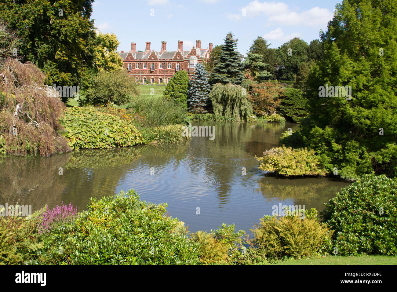 Sandringham House Gardens e 20.000 acri, casa privata di Sua Maestà la Regina Elisabetta II in Sandringham Norfolk .Inghilterra Foto Stock