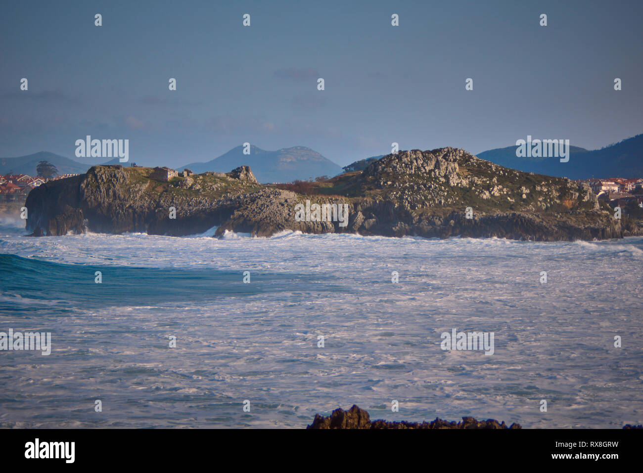 Estate e mare blu Foto Stock