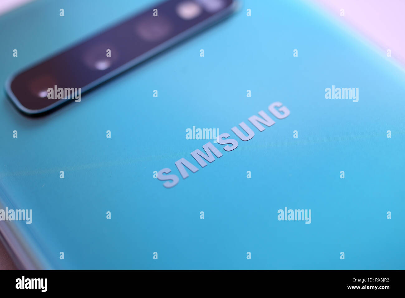 Smartphone samsung galaxy s 10 AQUAMARINE Foto Stock