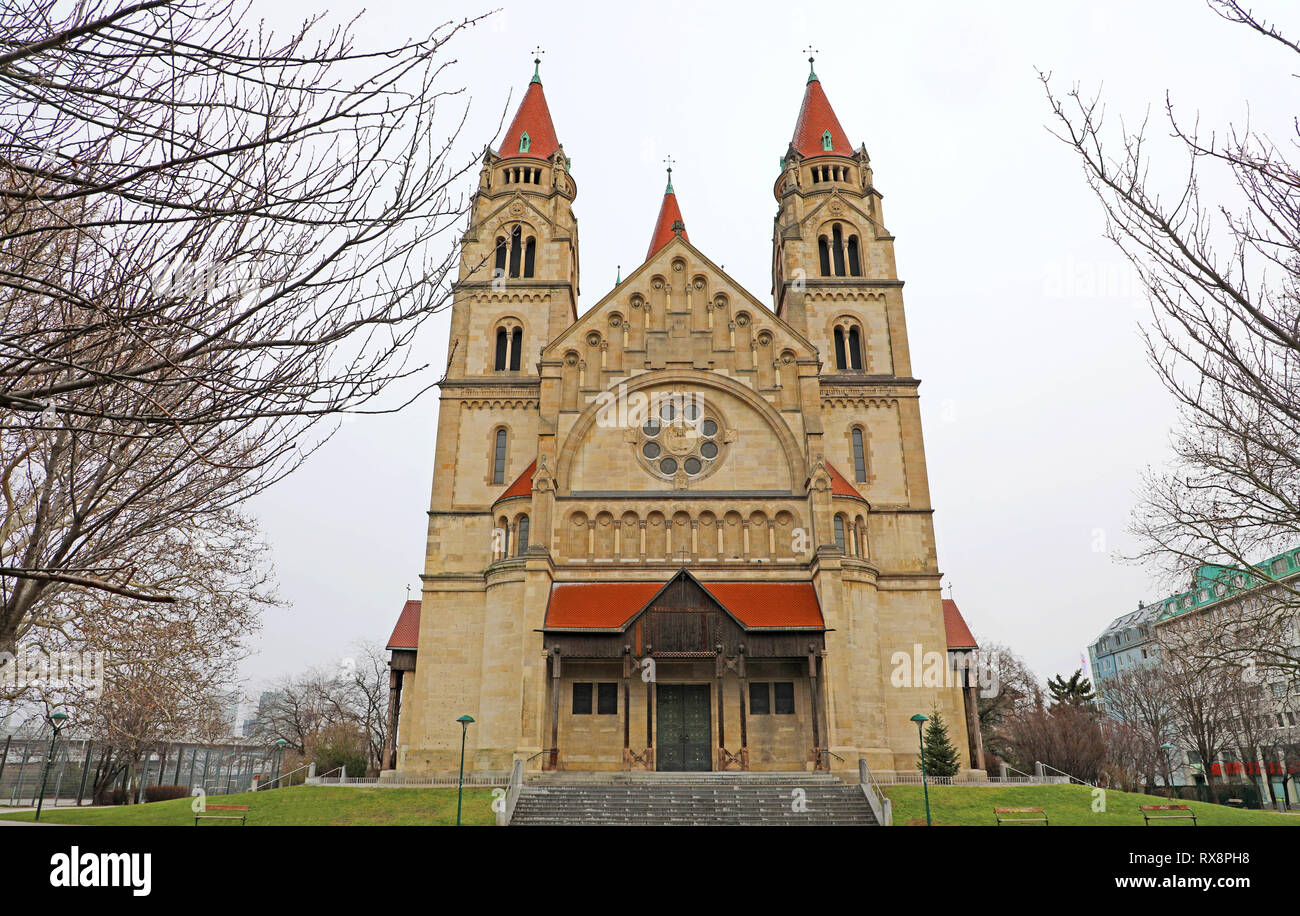 San Francesco di Assisi Chiesa, Vienna, Austria Foto Stock