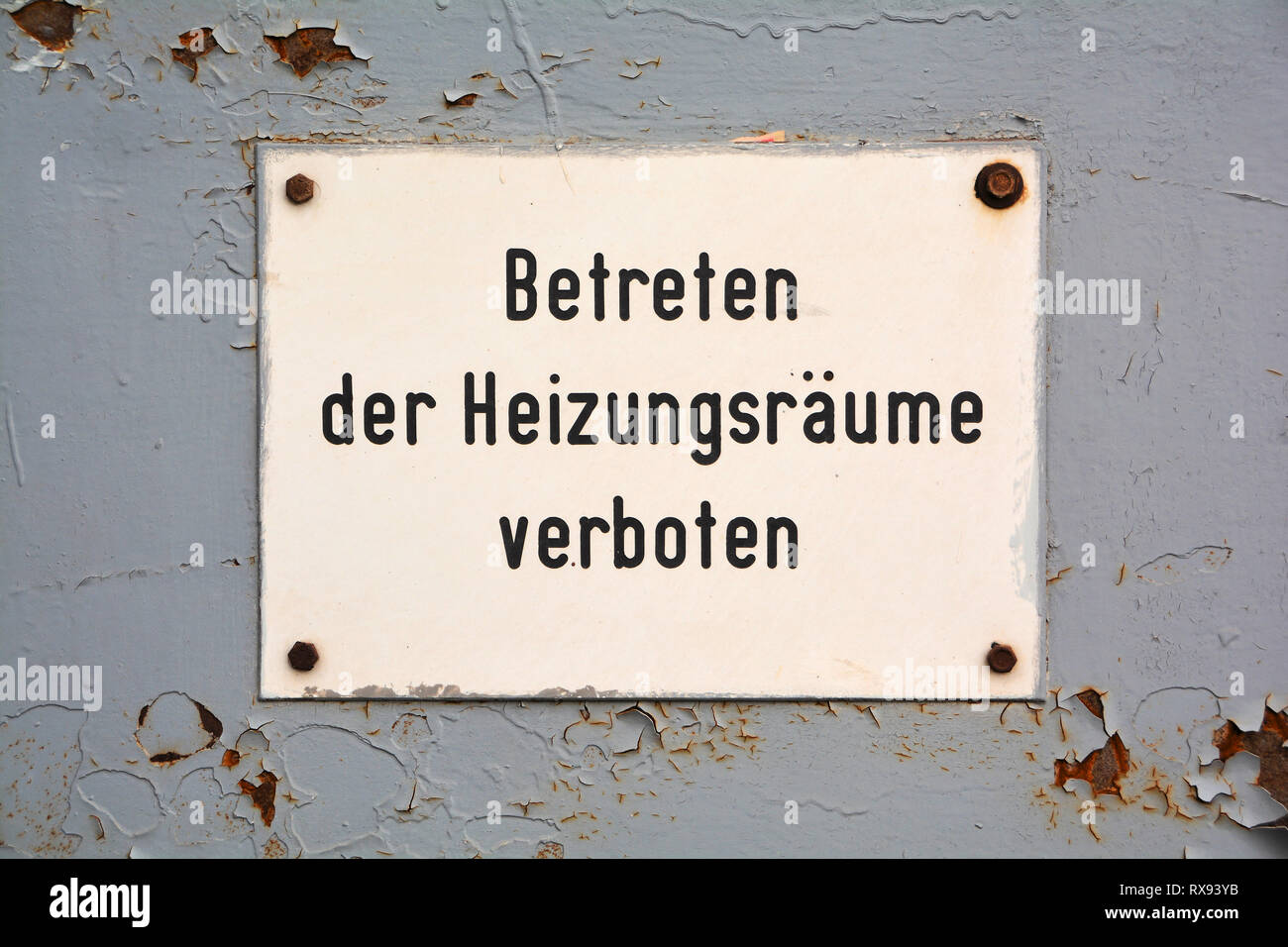 Entrando nella camera di caldaia è proibita Foto Stock