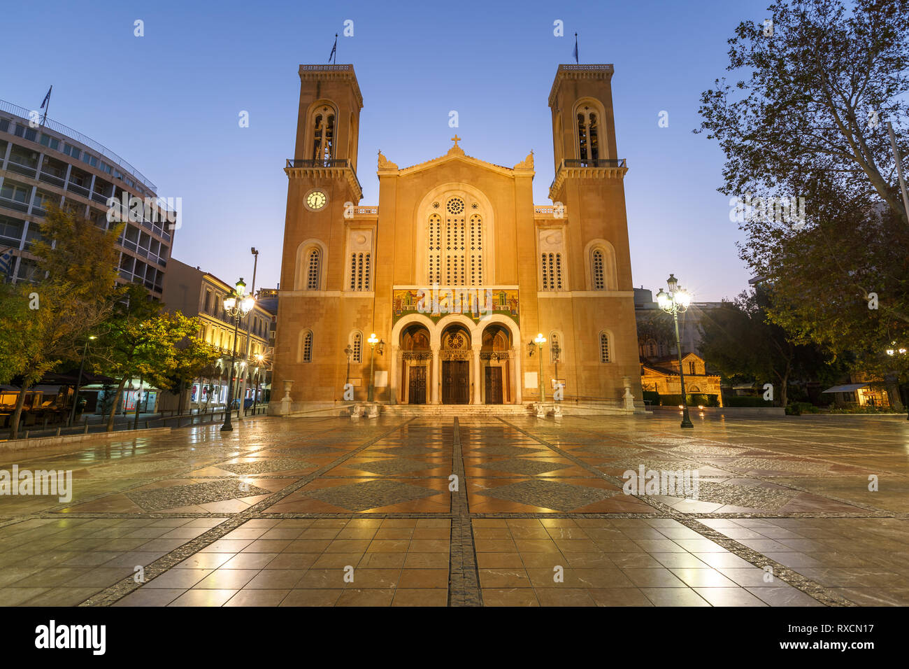 Athens, Grecia - 6 Novembre 2018: Cattedrale metropolitana di Atene situato in una metropoli Square nella città vecchia di Atene. Foto Stock