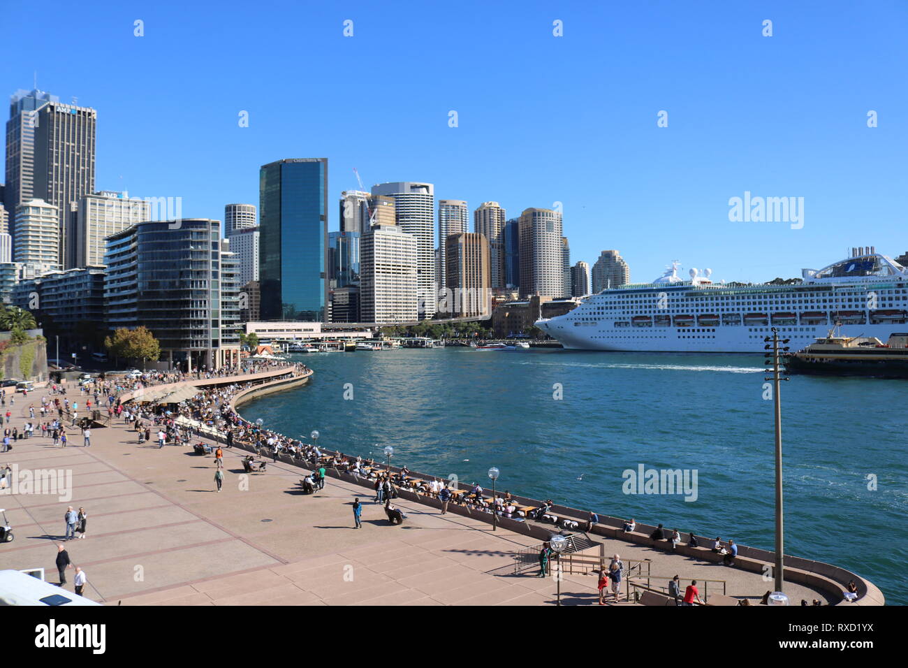 Paesaggio colpo di Sydney Harbour con gli edifici nella parte posteriore Foto Stock