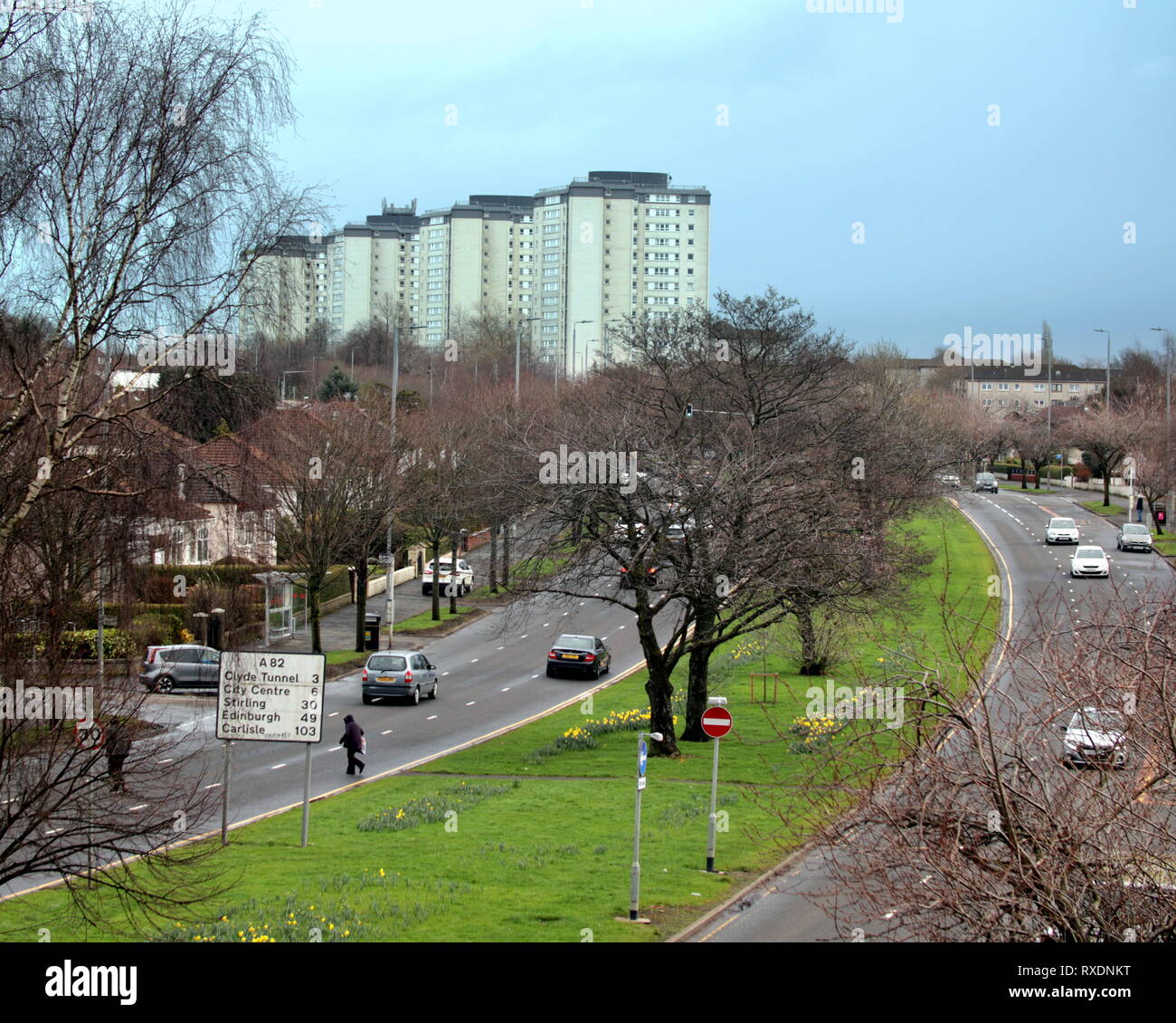 Glasgow, Scotland, Regno Unito, 9 marzo, 2019 UK Meteo: Primavera tempo soleggiato sulla A82 road per le highlands da Glasgow davanti a un empio previsioni di neve e di vento. Credito traghetto Gerard/Alamy Live News Foto Stock