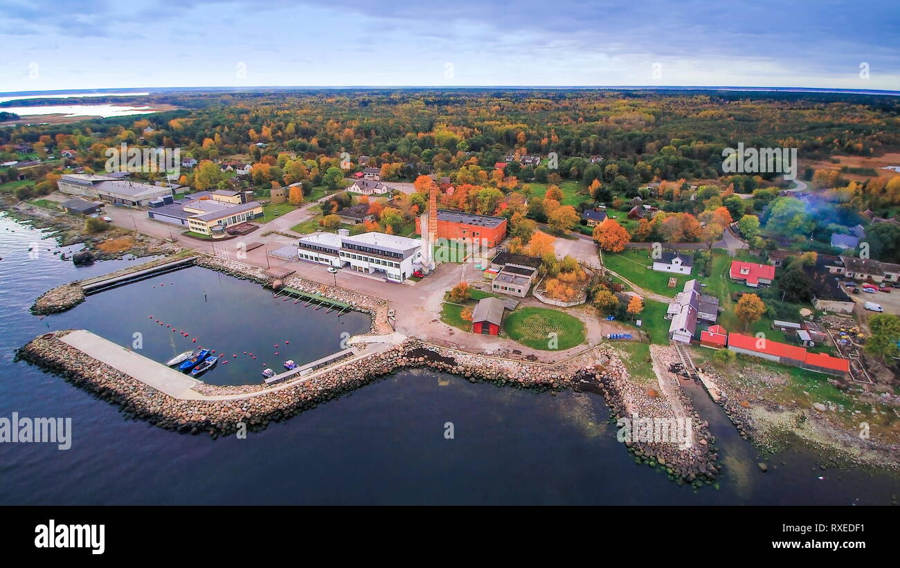 Il paesaggio veduta aerea del villaggio Viinistu. Viinistu è un villaggio nella parrocchia Kuusalu Harju County nel nord dell Estonia. Foto Stock