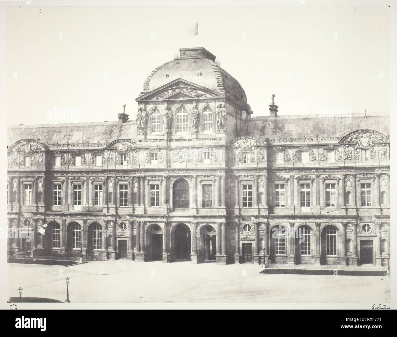 Le Louvre: Pavillion de l'Horloge. Édouard Baldus; francese, nato in Germania, 1813-1889. Data: 1852. Dimensioni: 44,8 x 57,7 cm (l'immagine/carta); 54,1 × 68,9 cm (mount). Carta salata stampa edizione, 65. Provenienza: Francia. Museo: Chicago Art Institute. Autore: Edouard Denis Baldus. Foto Stock