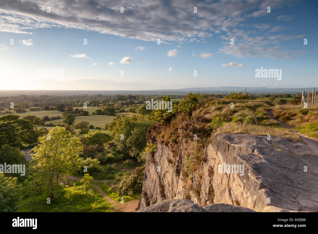 Vista sulla campagna di Lancashire fromDenham quarry vicino a Chorley Foto Stock