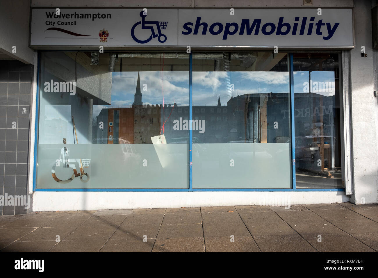 A vuoto e in disuso negozio di mobilità, Wolverhampton, Regno Unito Foto Stock