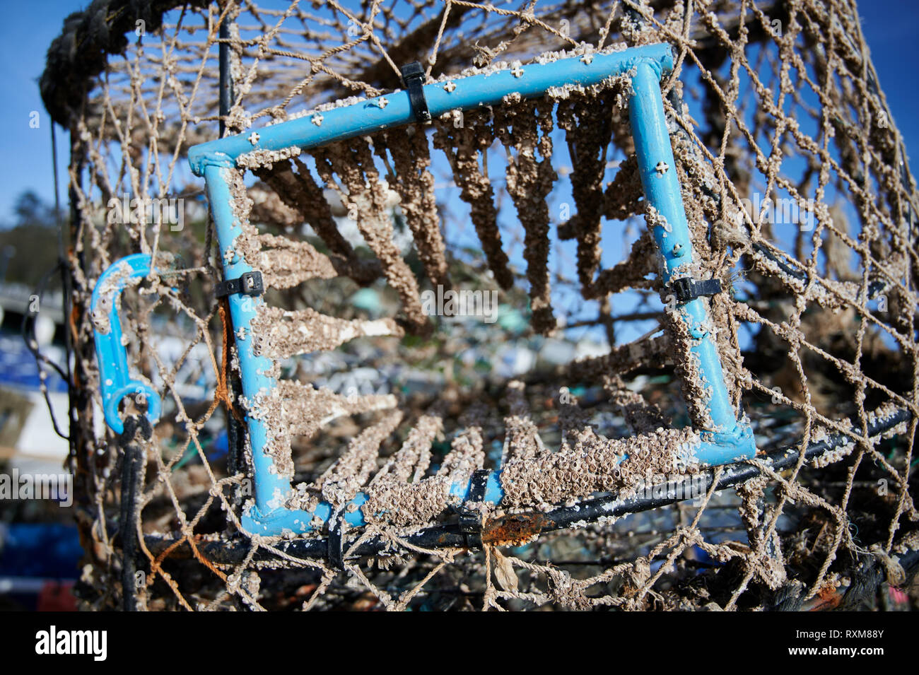 La pesca a strascico pentole. Un modo porta. Una nave è entrata a partire dal quale le catture non può mai lasciare. Foto Stock