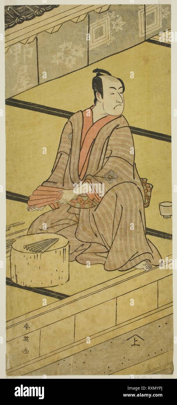 L'attore Ichikawa Monnosuke II come Daidoji Tabatanosuke nel gioco Mukashi Mukashi Tejiro no Saru, eseguita presso il Teatro Ichimura nell'ottavo mese, 1792. Katsukawa Shun'ei; Giapponese, 1762-1819. Data: 1787-1797. Dimensioni: 31 x 13,9 cm (12 3/16 x 5 1/2 in.). Colore stampa woodblock; hosoban; lamiera sinistra del dittico (?). Provenienza: Giappone. Museo: Chicago Art Institute. Foto Stock