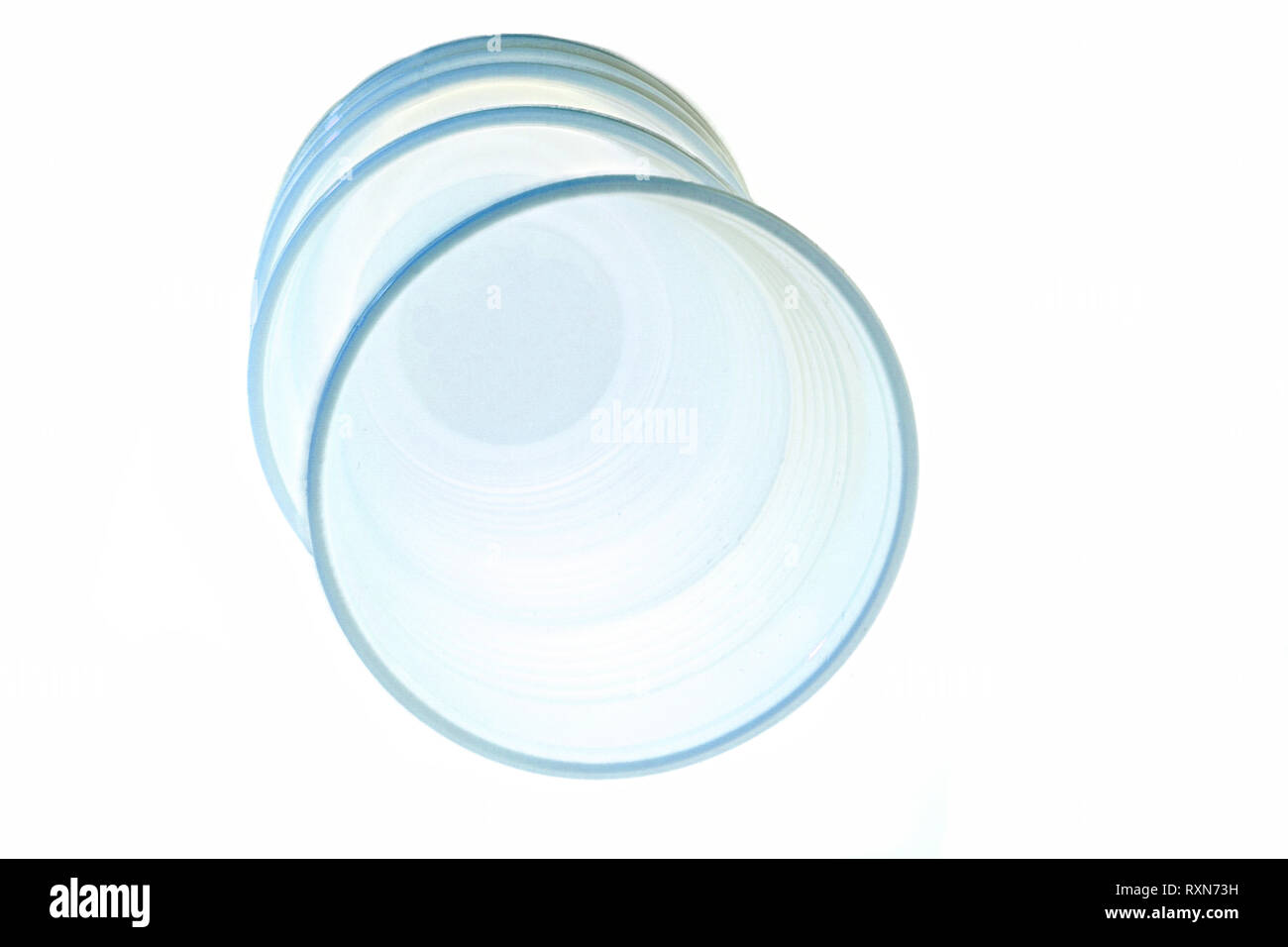 La coppa di plastica closeup, micro plastica, inquinamento ambientale Foto Stock