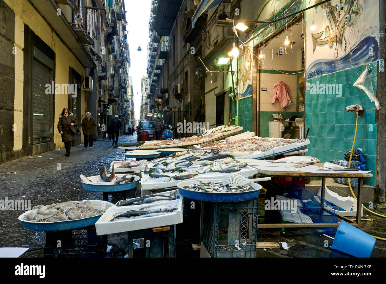 Napoli Campania Italia. Pescivendolo Pignasecca a trimestre Foto Stock