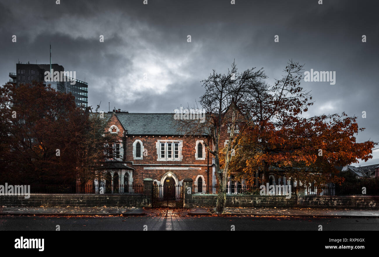 Cork, Irlanda. 16 ottobre, 2016. Santi Gioacchino e Anna su asilo Anglesea Street Cork, in Irlanda è stato costruito come una donna rifugio nel 1858. Il build Foto Stock