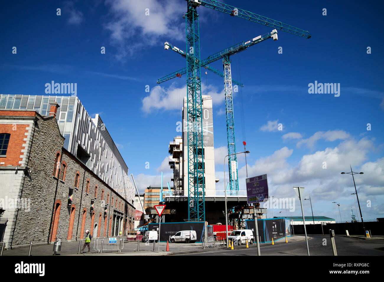 In corso di realizzazione sull'ESO dublins edificio più alto edificio per uffici a Dublino Repubblica di Irlanda europa Foto Stock