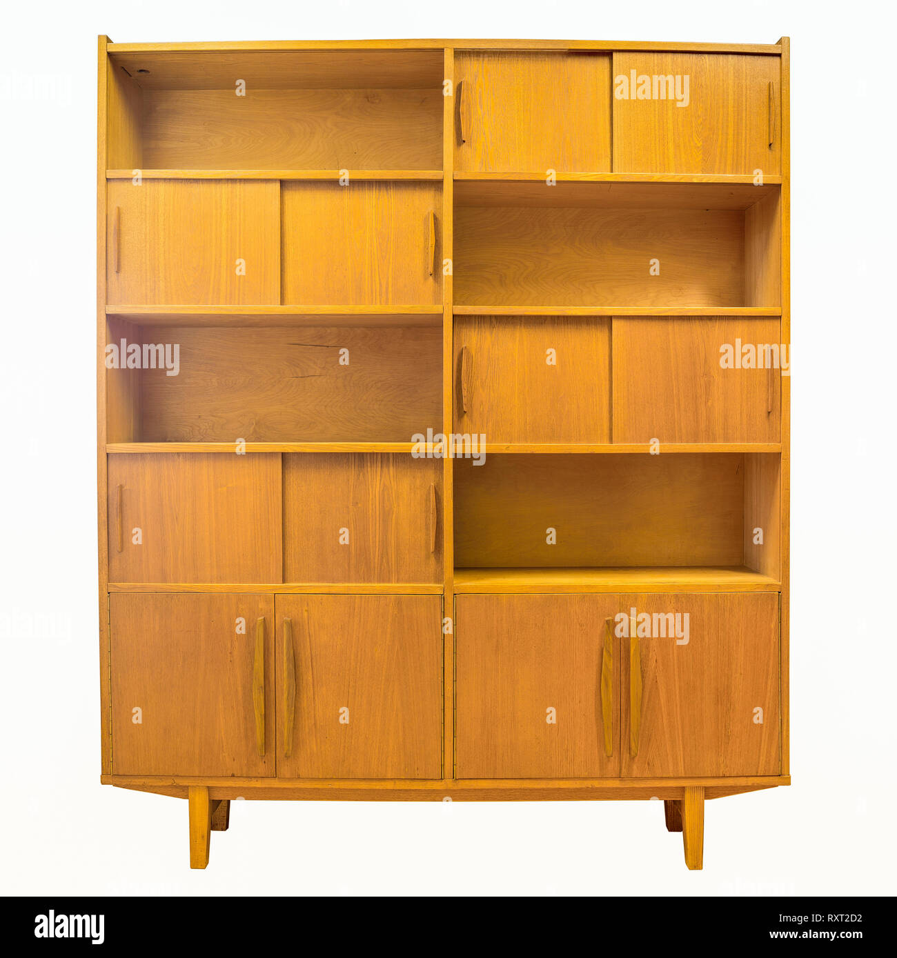 Vintage libreria in legno isolato su bianco con tracciato di ritaglio Foto Stock