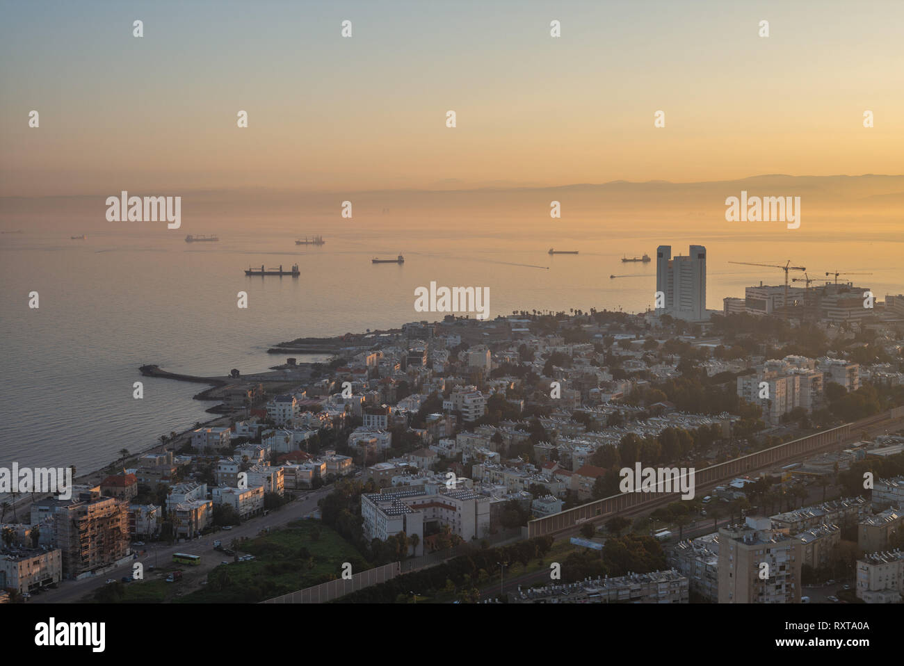 Paesaggio di Haifa, Israele dal sunrise Foto Stock