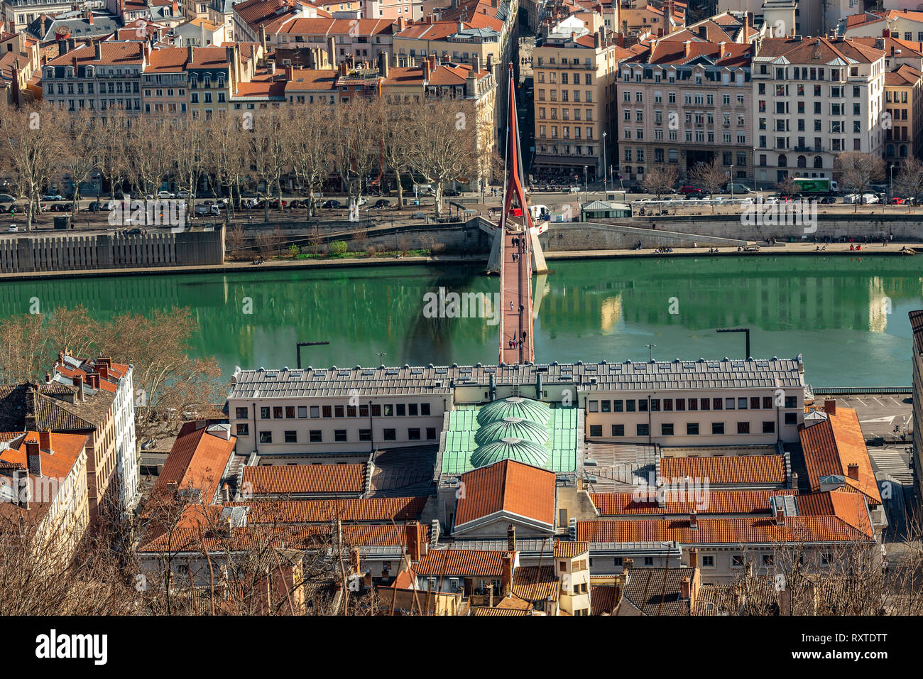 Passerella del Palazzo di Giustizia su Saone, Lyon Foto Stock