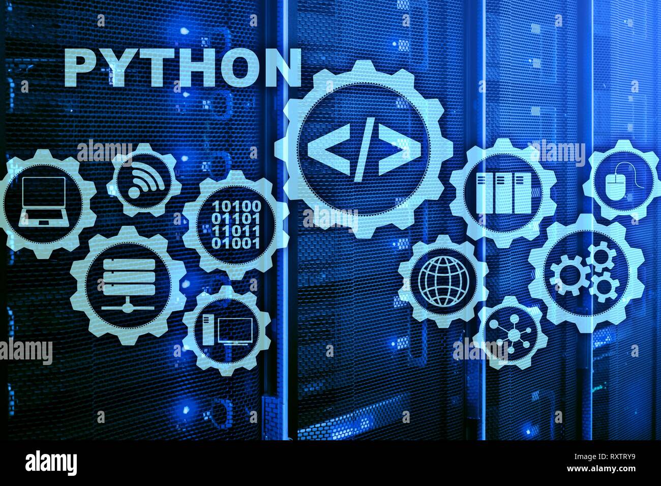 Linguaggio Python sulla sala server sfondo. Flusso di lavoro di programmazione algoritmo astratto concetto su schermo virtuale. Foto Stock