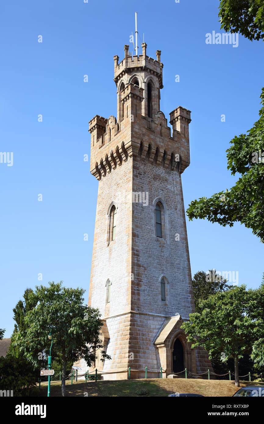 Victoria torre adiacente al giardino Candie in St Peter Port Guernsey, Regno Unito Foto Stock