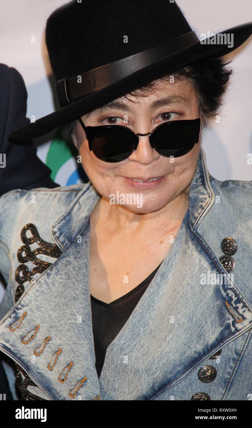 Yoko Ono 2013 foto da John Barrett/il PHOTOlink Foto Stock