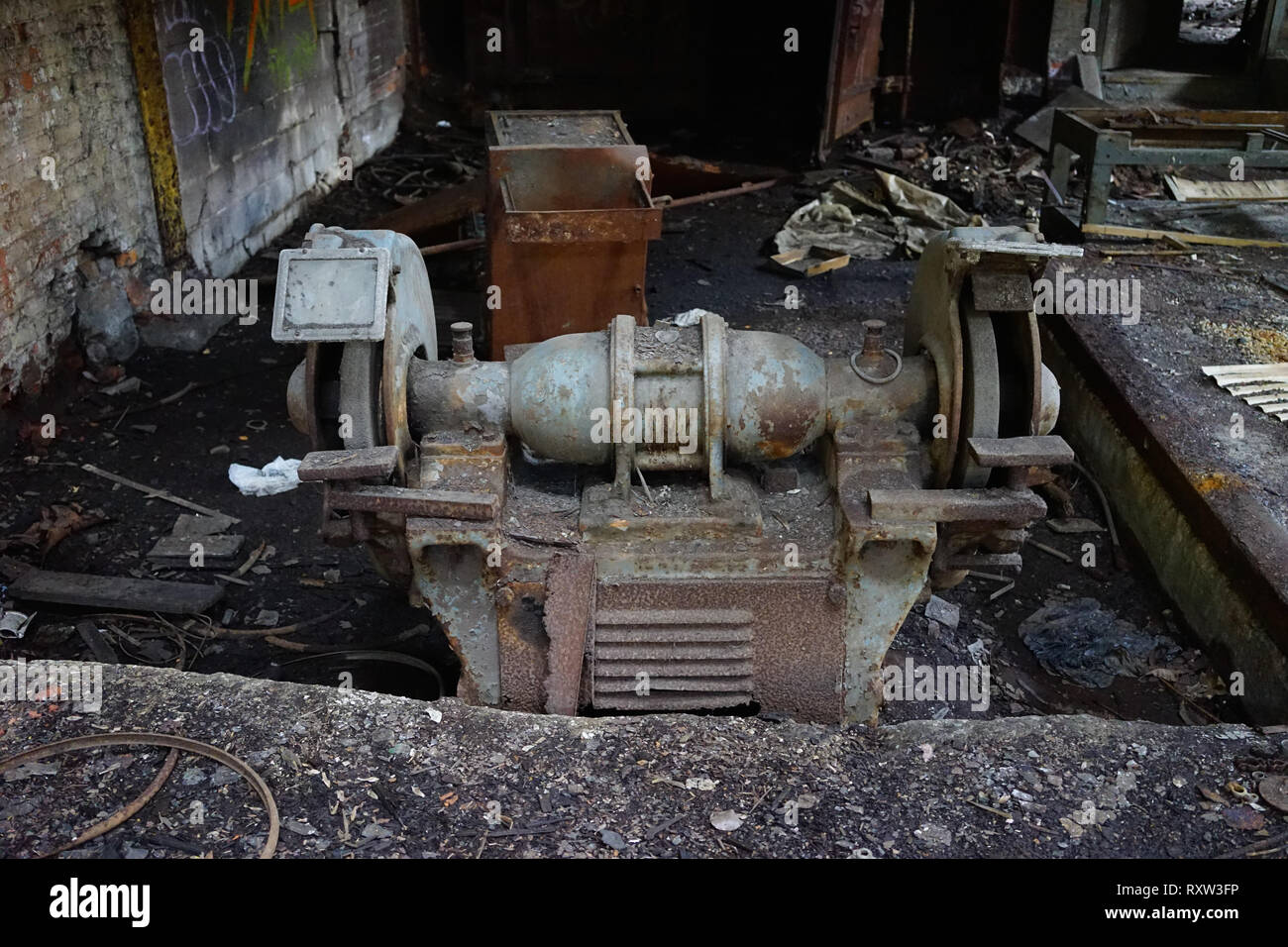 Detroit, Michigan, Stati Uniti - 18 Ottobre 2018: vista del grigio abbandonata Fabbrica del ferro a Detroit. Grigio di Detroit Fonderia di ferro è stato uno dei più Foto Stock
