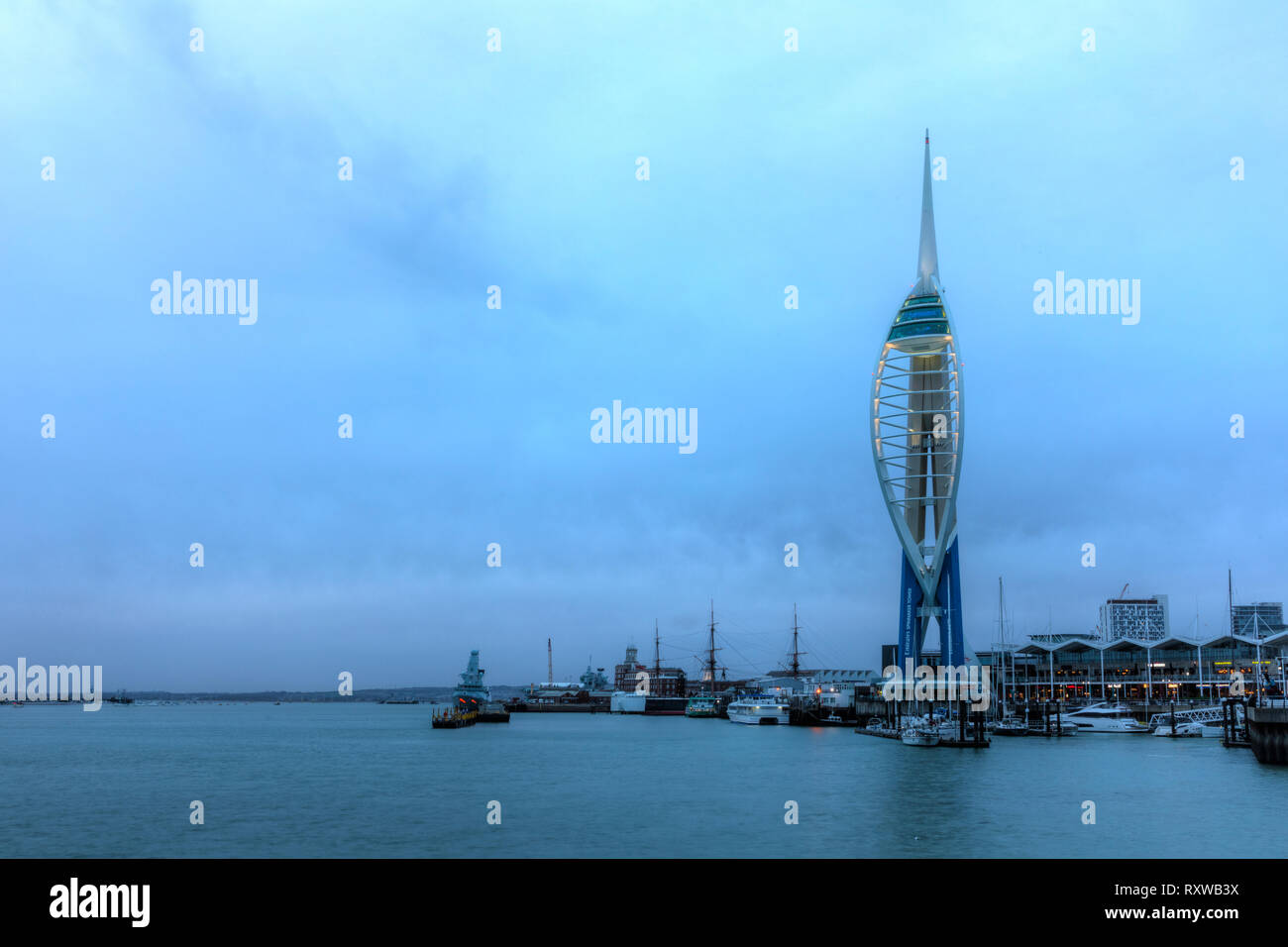Spinnaker Tower, Portsmouth, Hampshire, Inghilterra, Regno Unito, Europa Foto Stock