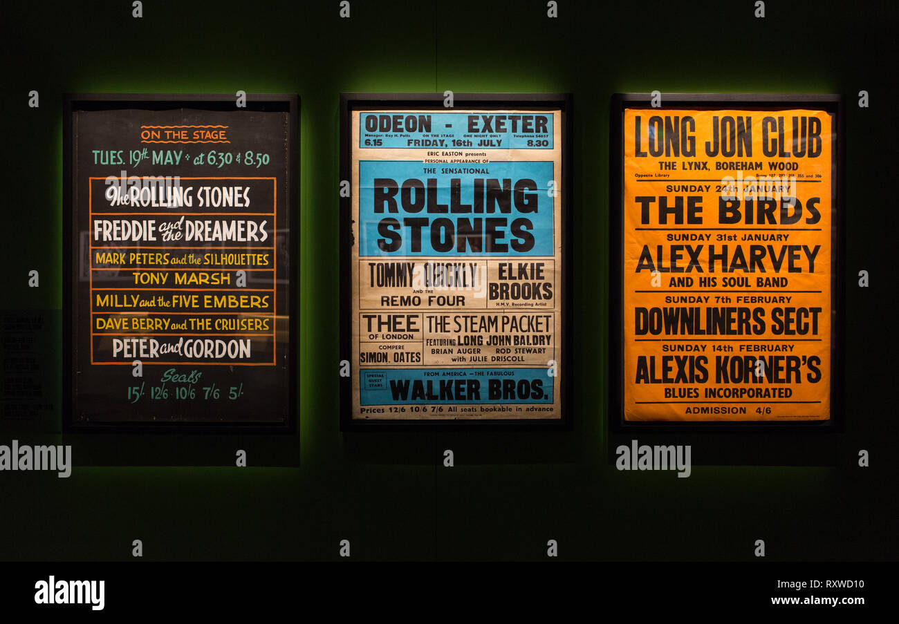 Tour poster sul display del Rolling Stones esibizionismo exhibition, Sydney Foto Stock