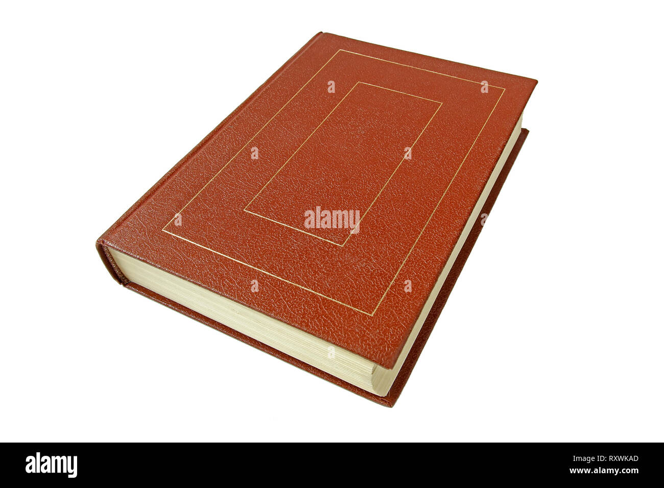 Il libro in un coperchio marrone isolati su sfondo bianco Foto Stock