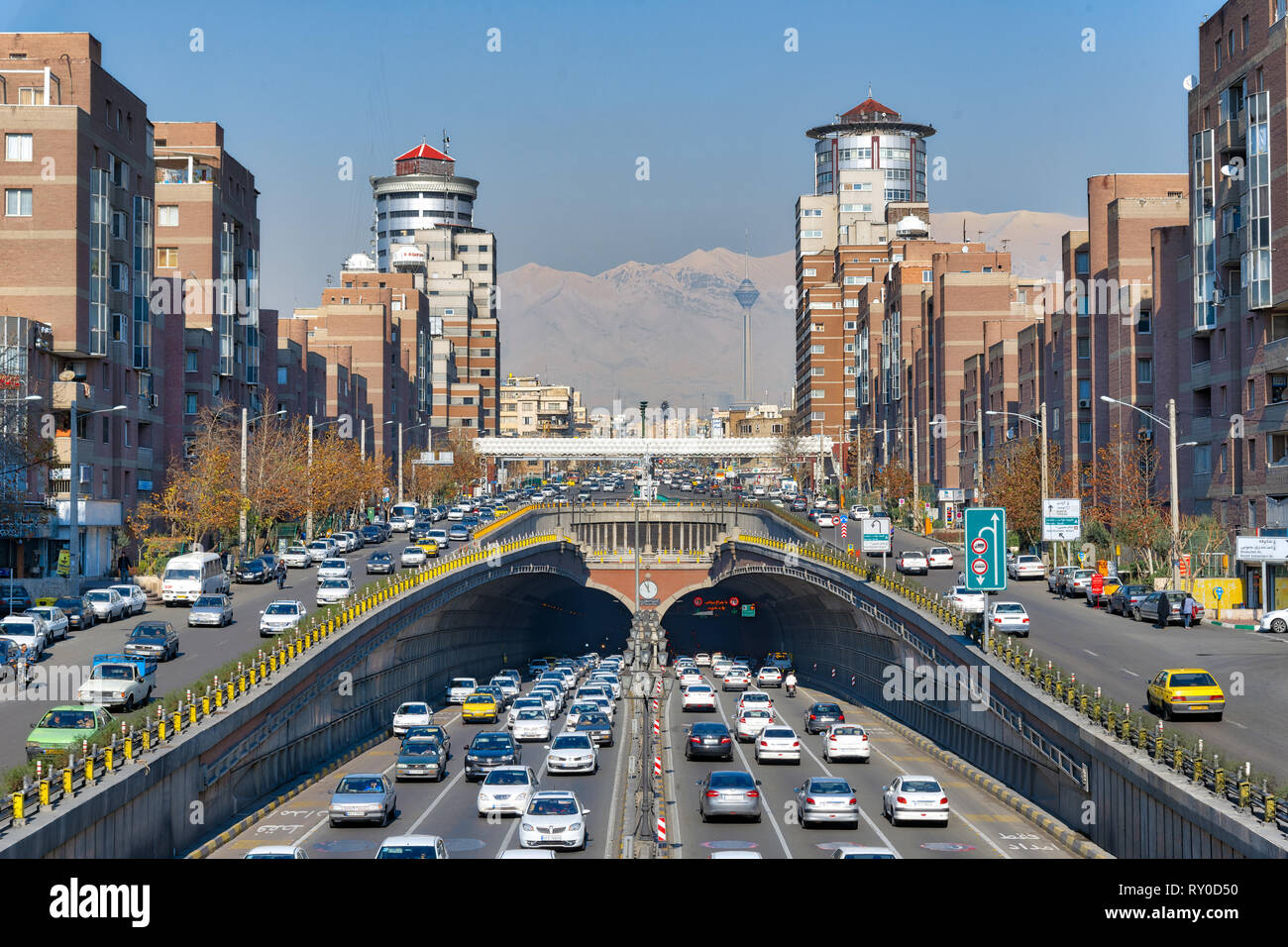 Tohid Tunnel in Tehran di notte, adottata nel gennaio 2019 prese in hdr Foto Stock