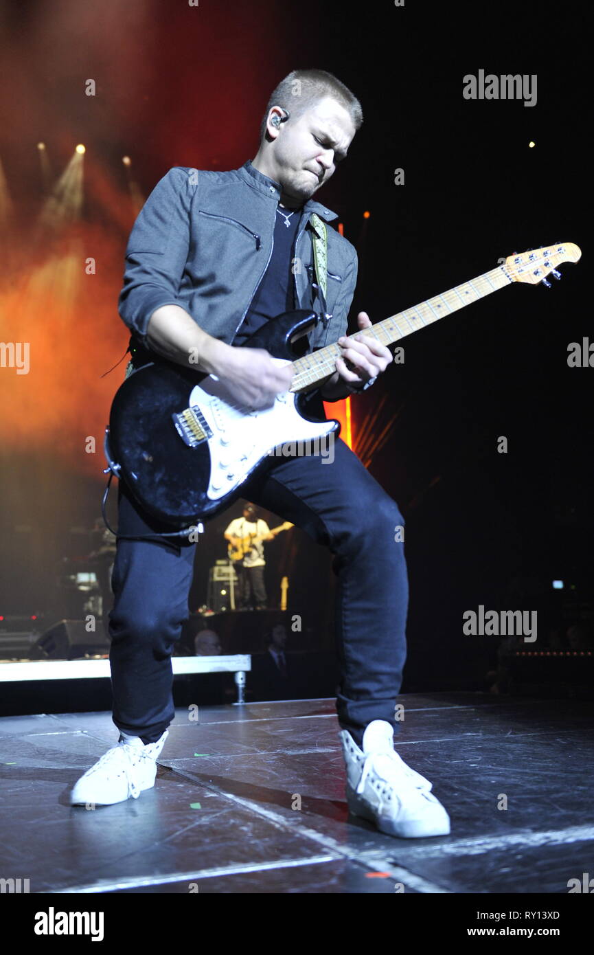 Glasgow, Regno Unito. Decimo Mar, 2019. Hunter Hayes suona presso il paese di Country Music Festival di Idro Arena di Glasgow. Credito: Colin Fisher/Alamy Live News Foto Stock