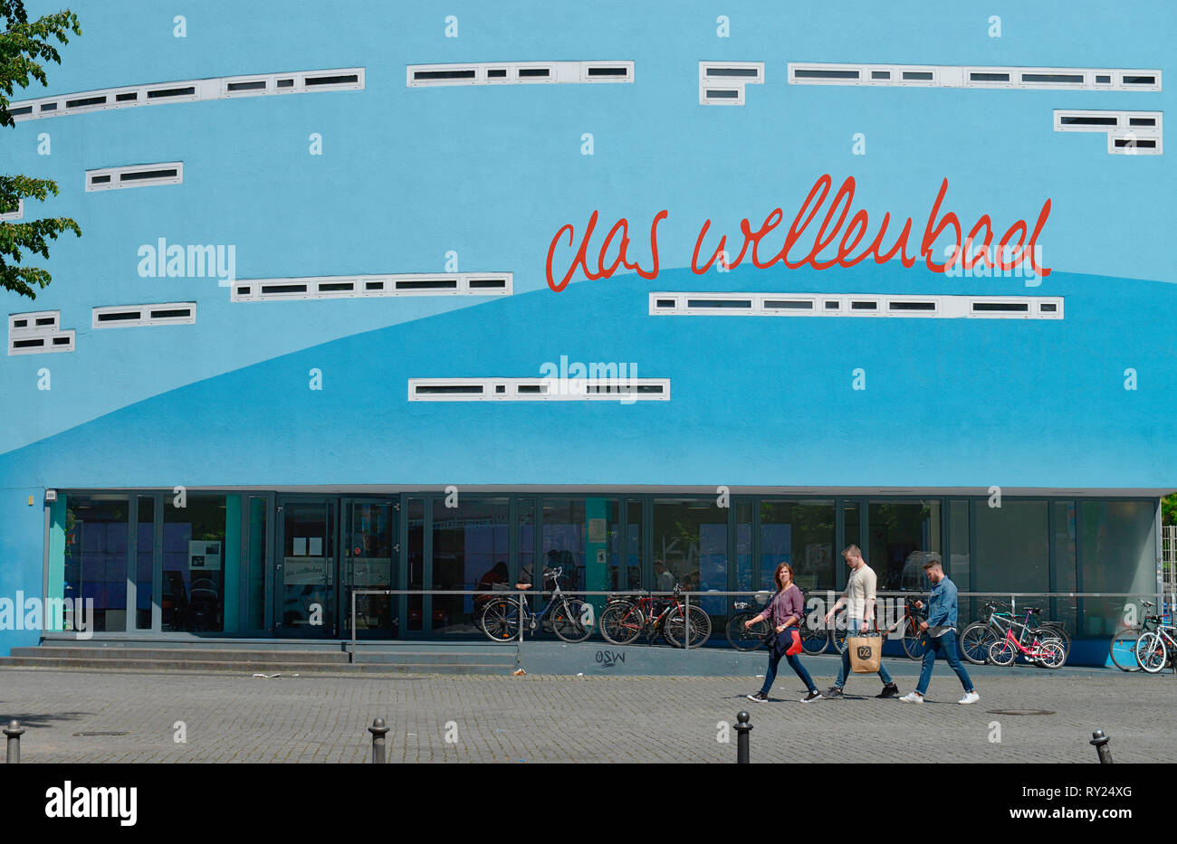 Wellenbad, Spreewaldplatz, Kreuzberg di Berlino, Deutschland Foto Stock