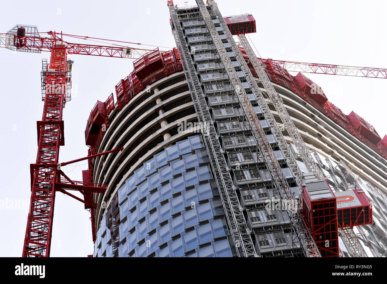 Alto la costruzione della torre - La Défense - Francia Foto Stock