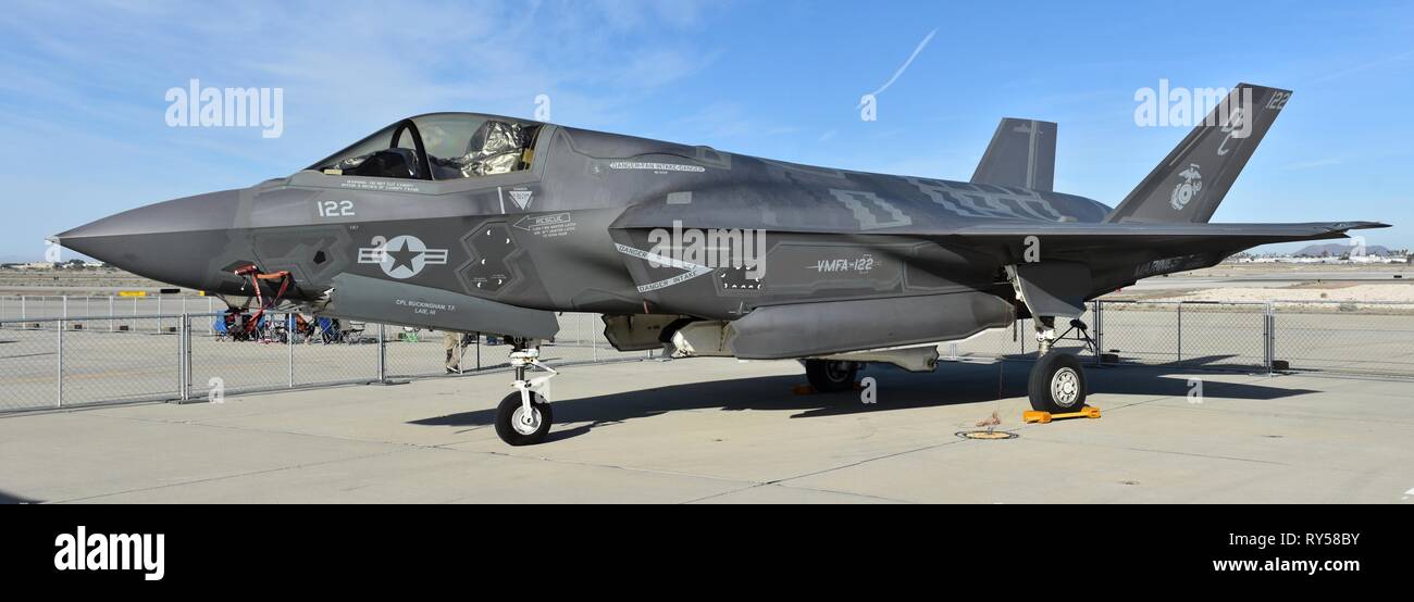 Un Marine Corps F-35B Joint Strike Fighter (Lightning II). Questo STOVL F-35 appartiene a VMFA-122, assegnato a MCAS Yuma. Foto Stock