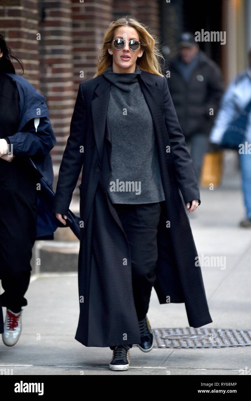 New York, NY, STATI UNITI D'AMERICA. Xii Mar, 2019. Ellie Goulding fuori e circa per celebrità Candids - MON, New York, NY Marzo 12, 2019. Credito: Kristin Callahan/Everett raccolta/Alamy Live News Foto Stock