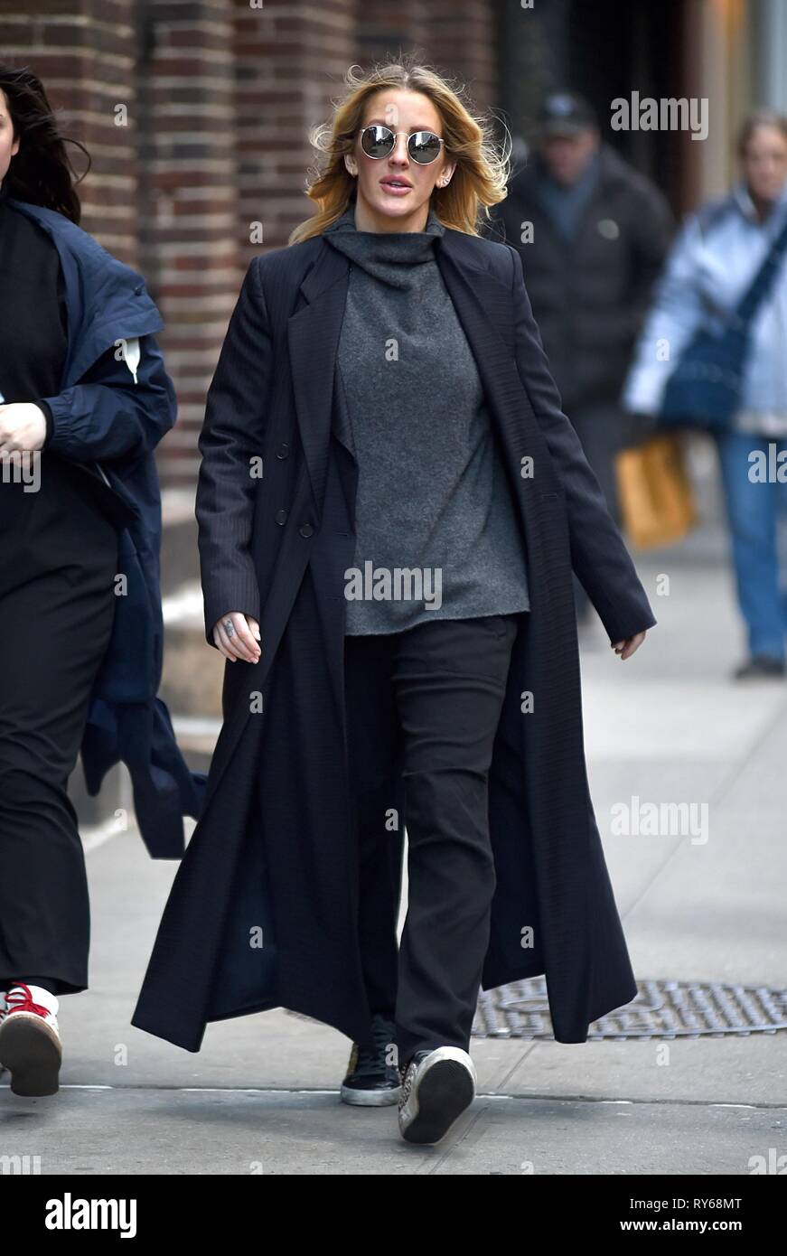 New York, NY, STATI UNITI D'AMERICA. Xii Mar, 2019. Ellie Goulding fuori e circa per celebrità Candids - MON, New York, NY Marzo 12, 2019. Credito: Kristin Callahan/Everett raccolta/Alamy Live News Foto Stock