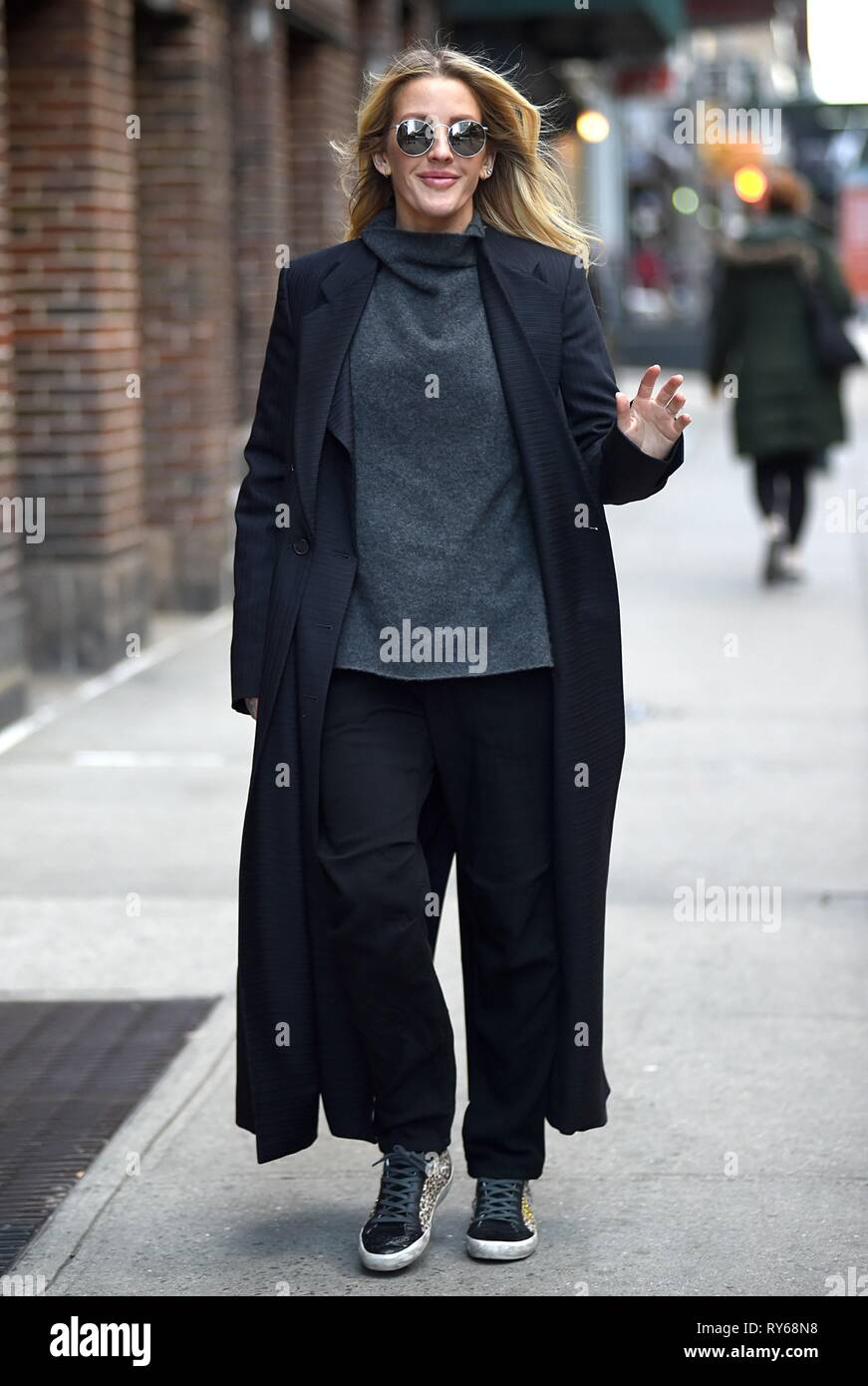 New York, NY, STATI UNITI D'AMERICA. Xii Mar, 2019. Ellie Goulding fuori e circa per celebrità Candids - MON, New York, NY Marzo 12, 2019. Credito: Kristin Callahan/Everett raccolta/Alamy Live News Foto Stock