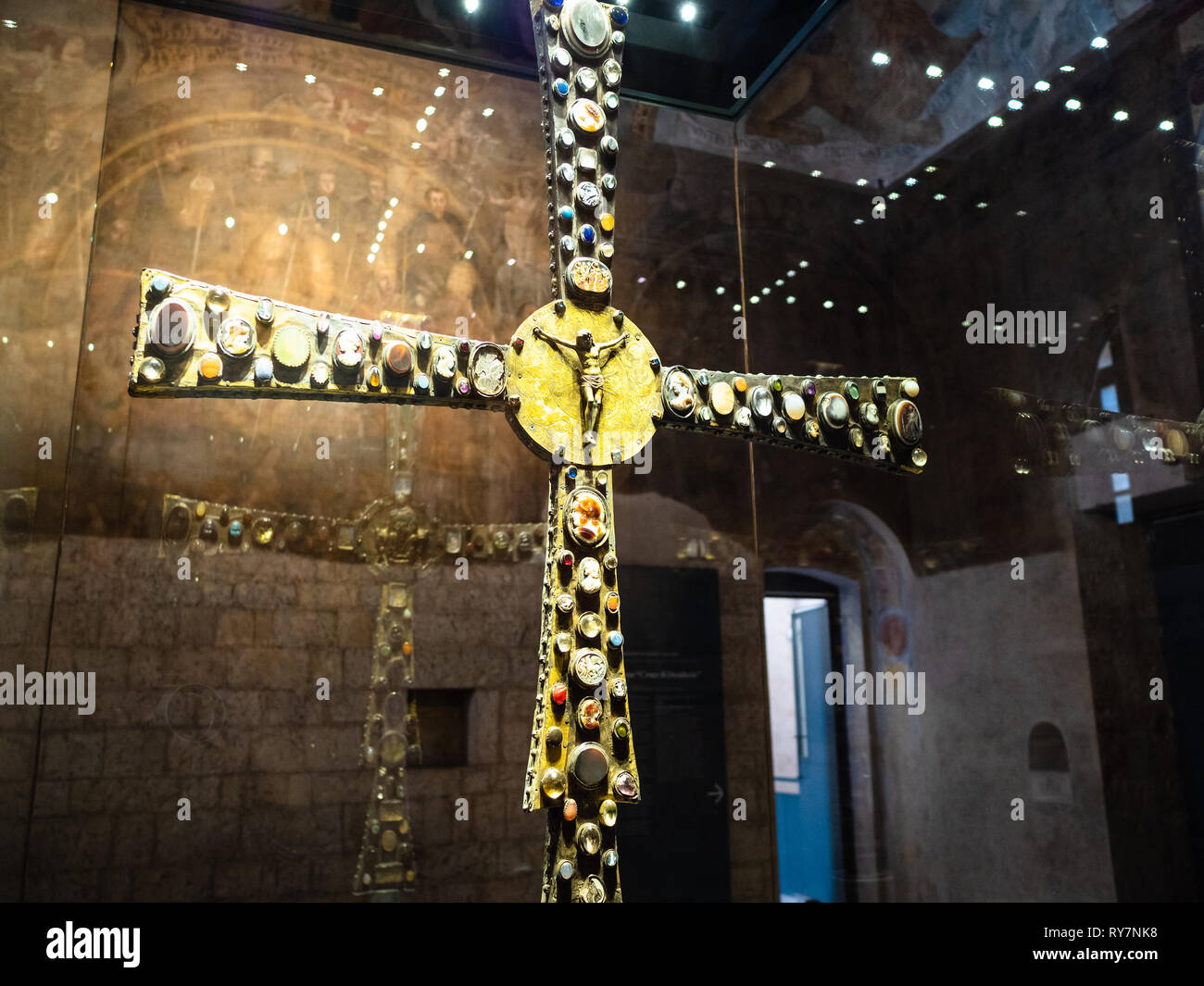 BRESCIA, Italia - 21 febbraio 2019: la decorazione della sala superiore chiesa di Santa Maria in Solario nel monastero di Santa Giulia. Santa Giulia iscritto sulla lista o Foto Stock