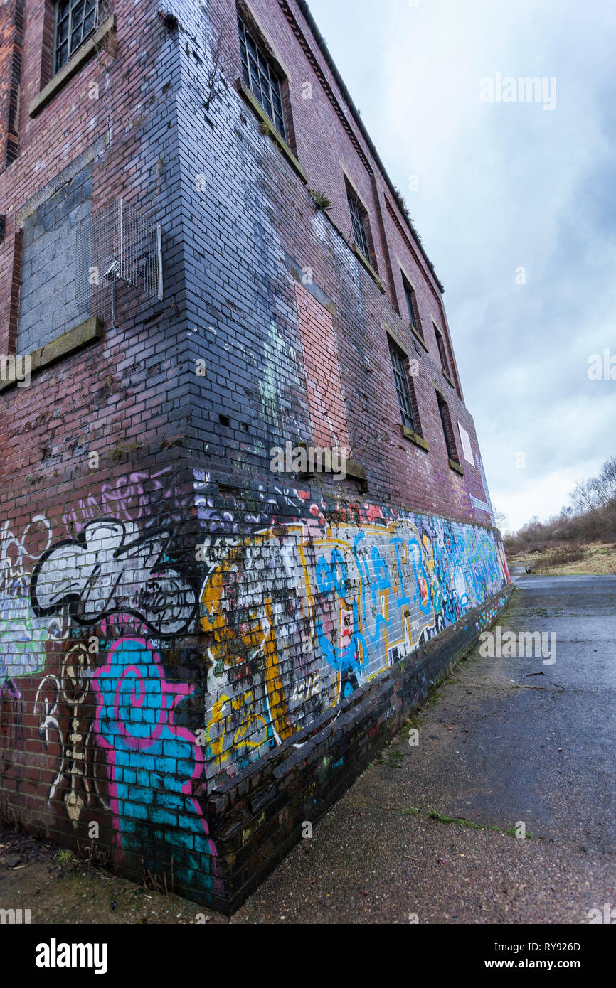 I graffiti sulla parete di Barnsley colliery principale. Foto Stock